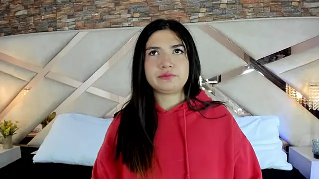 Snapshot of Valery_Brand chatting on October 3, 2025, 12:17 pm Valery Brand online show from October 3, 2025, 12:17 pm