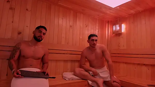 Snapshot of mike_friends chatting on January 18, 2026, 12:58 am mike friends online show from January 18, 2026, 12:58 am