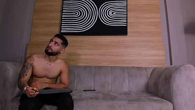 Snapshot of mike_friends chatting on October 24, 2025, 1:15 am mike friends online show from October 24, 2025, 1:15 am