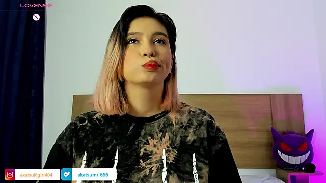 Snapshot of Akatsumi_ chatting on September 29, 2025, 10:37 pm Akatsumi online show from September 29, 2025, 10:37 pm