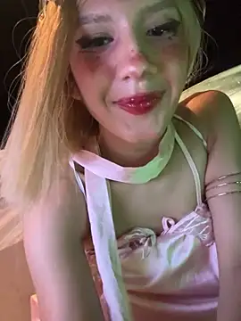 SweetBunnyGF online show from October 16, 2025, 12:52 am