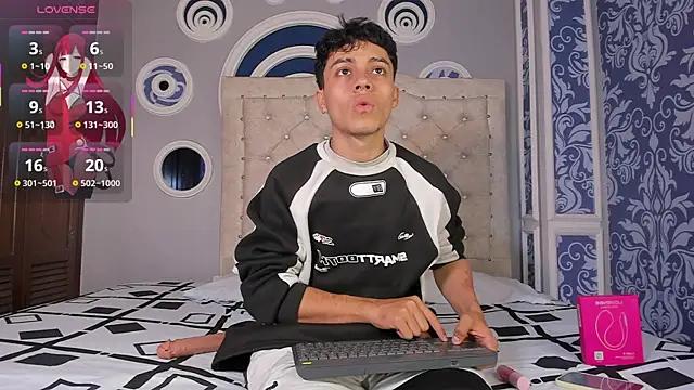 Dani rivass online show from October 24, 2025, 11:42 am