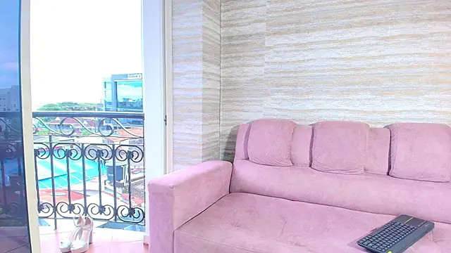 Dani rivass online show from September 30, 2025, 11:38 am