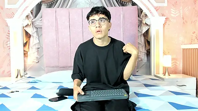 Dani rivass online show from September 25, 2025, 11:16 am