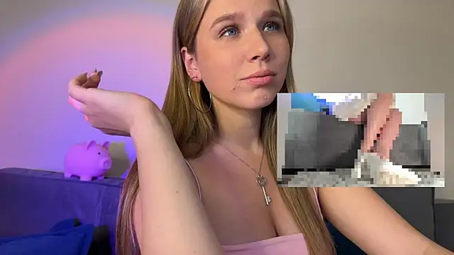 GoddessRoss online show from October 3, 2025, 5:58 pm