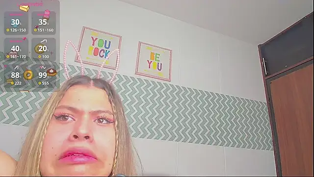 CataleyaWilson369 online show from September 23, 2025, 12:23 pm