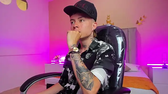 Nascary Fox online show from April 4, 2026, 3:07 pm