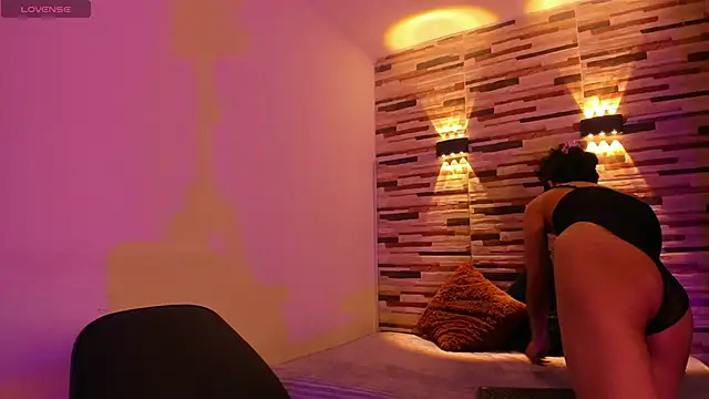 Snapshot of ChloeeMason chatting on September 20, 2025, 11:04 am ChloeeMason online show from September 20, 2025, 11:04 am