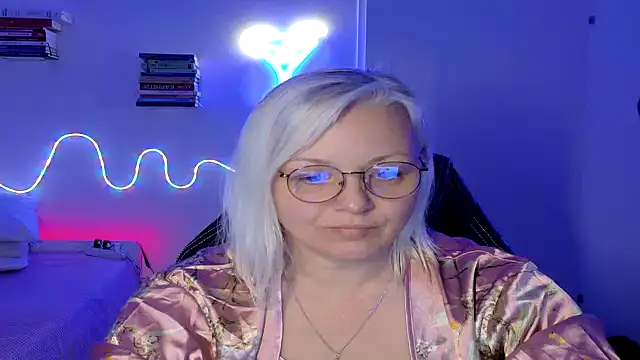 Linsy Kim online show from April 4, 2026, 7:20 pm