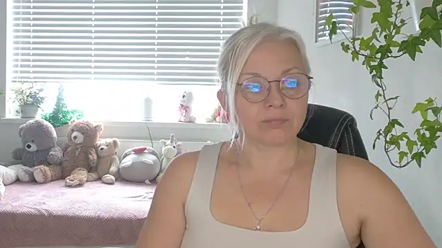 Linsy Kim online show from February 6, 2026, 12:34 pm