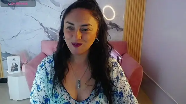 tamara ch1 online show from October 1, 2025, 3:22 am