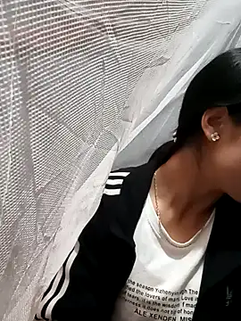 misa 00 online show from October 17, 2025, 9:38 pm