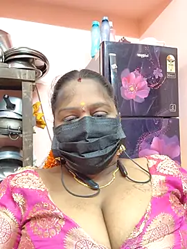 Snapshot of bakyasree143 chatting on September 19, 2025, 4:33 pm bakyasree143 online show from September 19, 2025, 4:33 pm