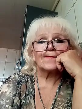Snapshot of SirenaOcean6212 chatting on September 20, 2025, 7:46 am SirenaOcean6212 online show from September 20, 2025, 7:46 am