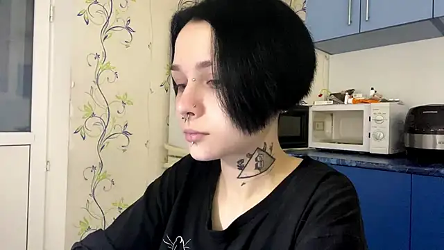 CandaceBlaze online show from October 21, 2025, 8:19 pm