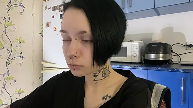 CandaceBlaze online show from October 31, 2025, 8:27 pm