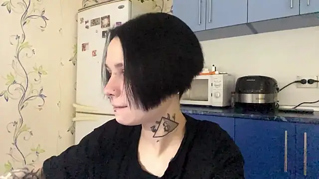 CandaceBlaze online show from October 22, 2025, 8:19 pm