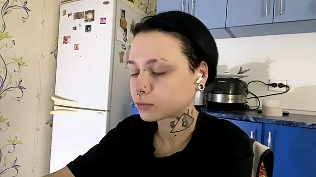 CandaceBlaze online show from November 1, 2025, 8:25 pm