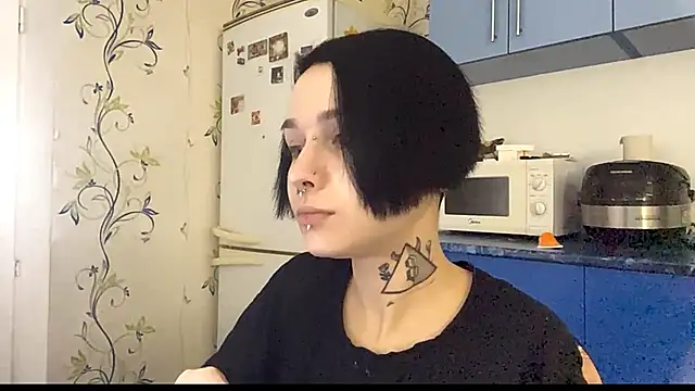 CandaceBlaze online show from October 19, 2025, 9:06 pm