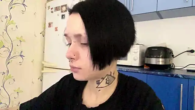 CandaceBlaze online show from October 20, 2025, 8:09 pm