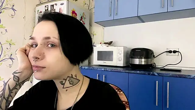 CandaceBlaze online show from October 13, 2025, 8:21 pm