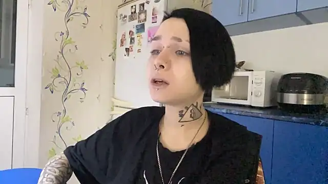 CandaceBlaze online show from October 15, 2025, 9:01 pm