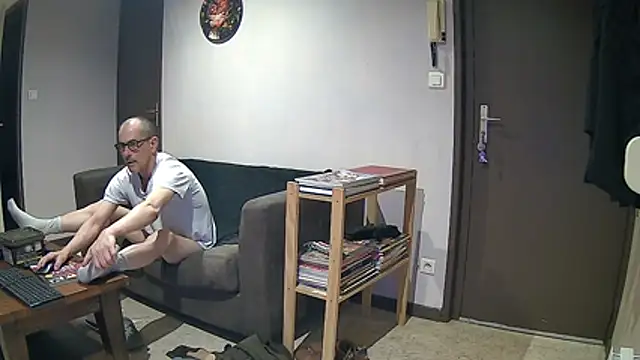 fabDu59 online show from March 5, 2026, 6:15 pm