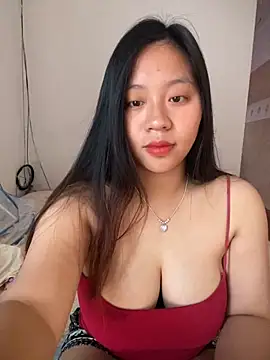 Snapshot of maianhcute chatting on October 11, 2025, 2:01 am maianhcute online show from October 11, 2025, 2:01 am