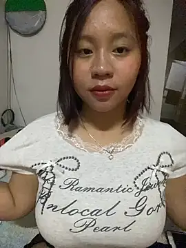 Snapshot of maianhcute chatting on October 25, 2025, 2:17 pm maianhcute online show from October 25, 2025, 2:17 pm