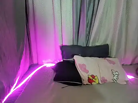 Aiko shemalexxx online show from September 26, 2025, 4:47 pm