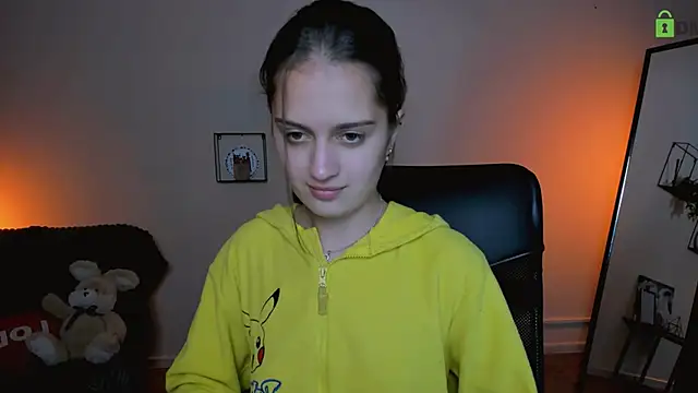 Snapshot of talia_seduce chatting on October 1, 2025, 1:15 pm talia seduce online show from October 1, 2025, 1:15 pm