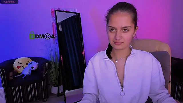 Snapshot of talia_seduce chatting on October 13, 2025, 3:02 pm talia seduce online show from October 13, 2025, 3:02 pm