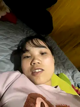 Snapshot of Ngoc-bbi chatting on October 3, 2025, 7:54 am Ngoc-bbi online show from October 3, 2025, 7:54 am