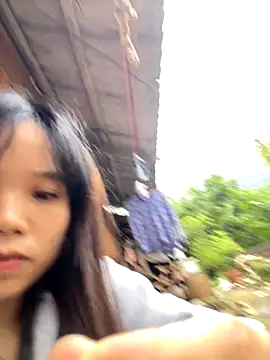 Snapshot of Ngoc-bbi chatting on October 21, 2025, 9:30 am Ngoc-bbi online show from October 21, 2025, 9:30 am