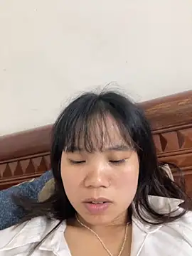 Snapshot of Ngoc-bbi chatting on September 26, 2025, 5:53 pm Ngoc-bbi online show from September 26, 2025, 5:53 pm