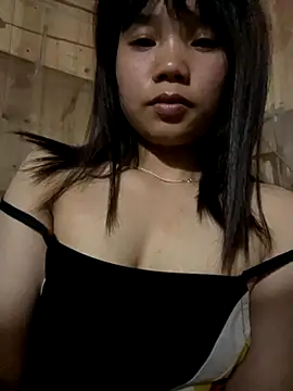 Snapshot of Ngoc-bbi chatting on September 24, 2025, 4:24 pm Ngoc-bbi online show from September 24, 2025, 4:24 pm