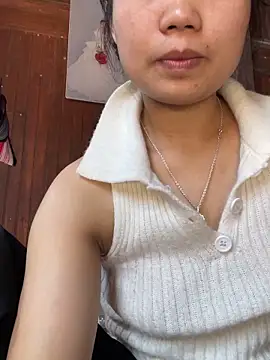 Snapshot of Ngoc-bbi chatting on October 18, 2025, 4:25 am Ngoc-bbi online show from October 18, 2025, 4:25 am