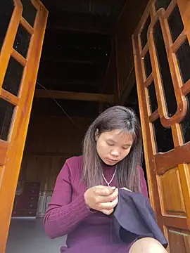 Ngoc-bbi online show from March 25, 2026, 12:33 am