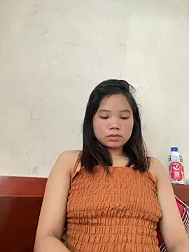 Snapshot of Ngoc-bbi chatting on October 13, 2025, 4:25 am Ngoc-bbi online show from October 13, 2025, 4:25 am