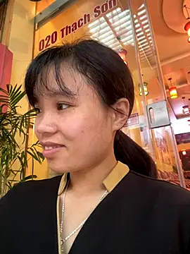 Snapshot of Ngoc-bbi chatting on September 28, 2025, 5:03 am Ngoc-bbi online show from September 28, 2025, 5:03 am