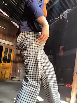 Snapshot of Ngoc-bbi chatting on September 23, 2025, 5:58 am Ngoc-bbi online show from September 23, 2025, 5:58 am