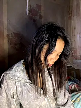 Snapshot of Ngoc-bbi chatting on October 25, 2025, 10:10 pm Ngoc-bbi online show from October 25, 2025, 10:10 pm