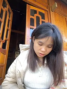 Ngoc-bbi online show from November 25, 2025, 2:12 am