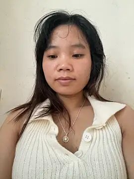 Snapshot of Ngoc-bbi chatting on October 9, 2025, 1:17 am Ngoc-bbi online show from October 9, 2025, 1:17 am