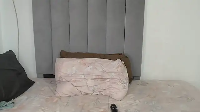 Sexy melanin17 online show from October 5, 2025, 1:24 pm