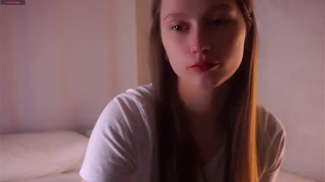 Snapshot of MelaniSeiver chatting on February 13, 2026, 1:05 am MelaniSeiver online show from February 13, 2026, 1:05 am