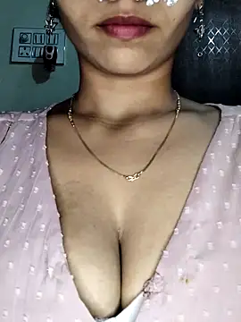 Savita2310 online show from December 5, 2025, 6:06 pm