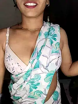 Savita2310 online show from November 16, 2025, 5:50 pm