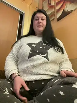 DazzzlingDame online show from February 27, 2026, 5:46 pm