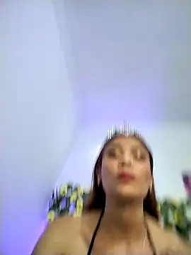 Snapshot of dulcelatin21 chatting on October 20, 2025, 9:48 pm dulcelatin21 online show from October 20, 2025, 9:48 pm